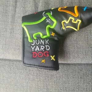 Scotty Cameron Black Junk Yard Dog Blade Putter Head Cover